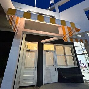 Meet your Posher, Steph